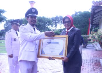 Hari Otonomi Daerah, Tiga Desa di Sidoarjo Terima Penghargaan