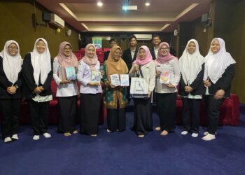 SMA Al Muslim Sumbangkan Buku Karya Siswa dan Guru ke Perpustakaan Sidoarjo