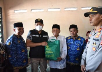 Plt Bupati Sidoarjo Sambangi Warga Tak Mampu