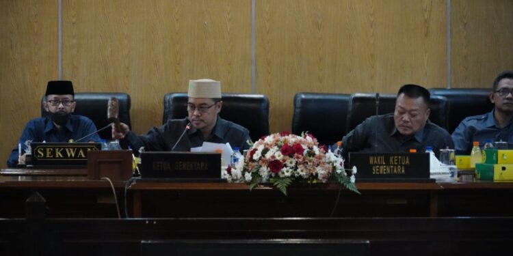 DPRD Sidoarjo Usulkan Susunan Pimpinan Baru dan Sahkan Pimpinan Fraksi