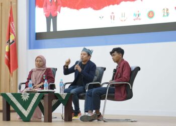Adam Rusydi Beri Motivasi Kepemimpinan untuk Mahasiswa
