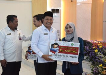 Mahasiswa Bersyukur Terima Beasiswa Pendidikan dari Pemkab Sidoarjo