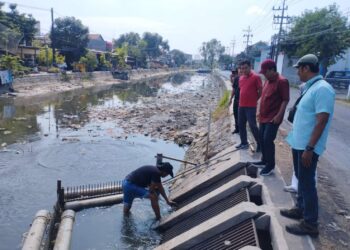 Atasi Penurunan Debit Air Kali Pelayaran, Perumda Delta Tirta Gandeng Sejumlah Pihak