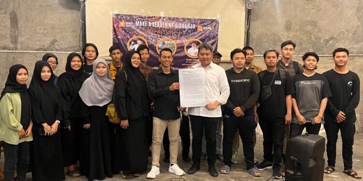 Diskusi Bersama Pemuda, Mas Iin Ingin APBD Jadi Solusi Permasalahan di Sidoarjo