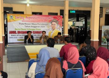 Anggota DPRD Sidoarjo Adiel Muhammad Khananta Beri Solusi Keluhan Warga saat Gelar Reses