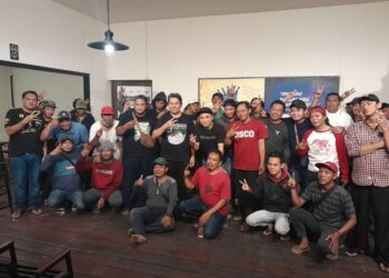 Mas Iin-Abah Edy Terima Dukungan Masyarakat Pecinta Sepak Bola Sidoarjo