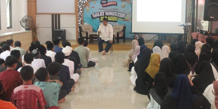 SMP Al Muslim Gelar Peringatan Isra’ Mi’raj Bertema Shalat Khusyu’ Ala Nabi