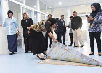 Gelar Sidak, Wabup Temukan Pengerjaan Lantai IGD RSUD Sibar Mengecewakan