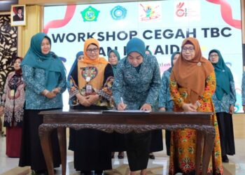 Eliminasi TBC dan Kurangi ODHA, TP PKK Sidoarjo Teken Komitmen Hidup Sehat Lewat GERMAS