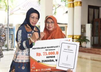 164 PNS Sidoarjo Pensiun, Sekda Fenny Minta Mereka Tetap Berkarya