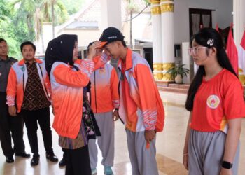 Berangkatkan Kontingen Porprov IX Jatim, Wabup Mimik Idayana: Berjuanglah dengan Sportivitas Tinggi
