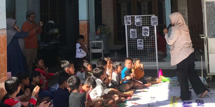 Tumbuhkan Minat Baca Anak, Berkolaborasi Gelar Stroymime