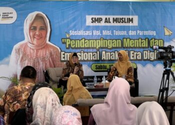 SMP Al Muslim Gelar Parenting Hadapi Tantangan Era Digital