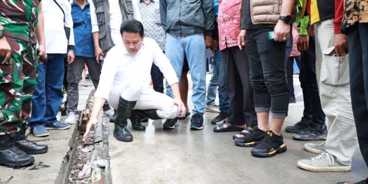 Bupati Subandi Sidak Sejumlah Proyek Betonisasi