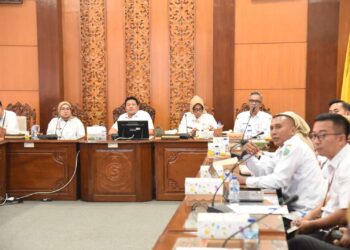 Bupati Sidoarjo Minta Kecamatan dan Dinas PUBMSDA Serentak Perbaiki Jalan